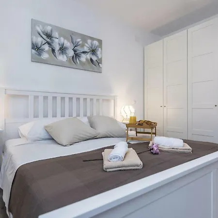 Three-bedroom Holiday In *